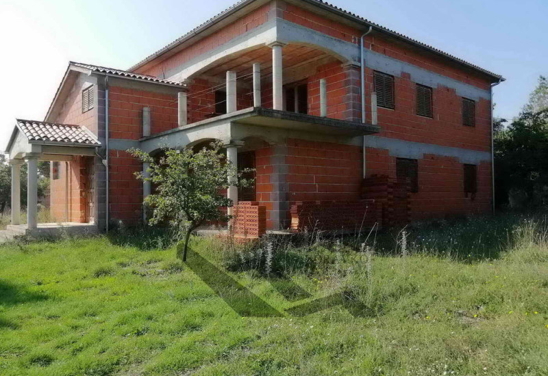 Kuća 394 m2, naselje Valtura.